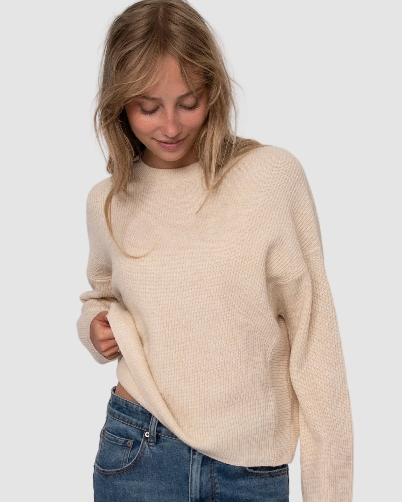 MAHEEN LONG SLEEVE CREW NECK PULLOVER - BEIGE