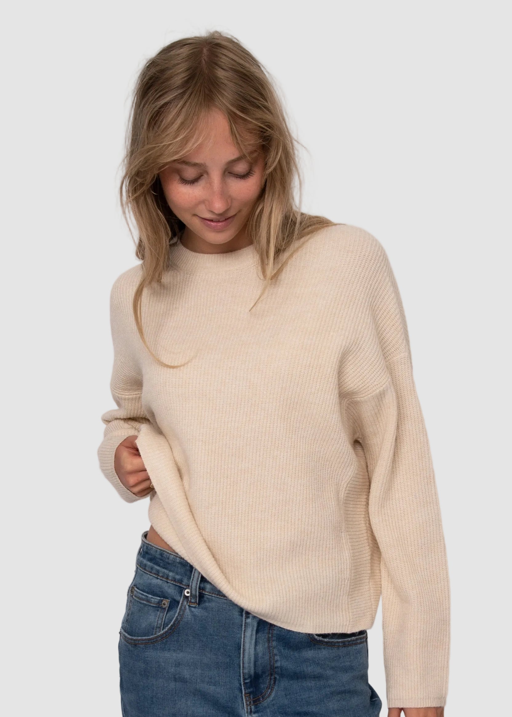 MAHEEN LONG SLEEVE CREW NECK PULLOVER - BEIGE