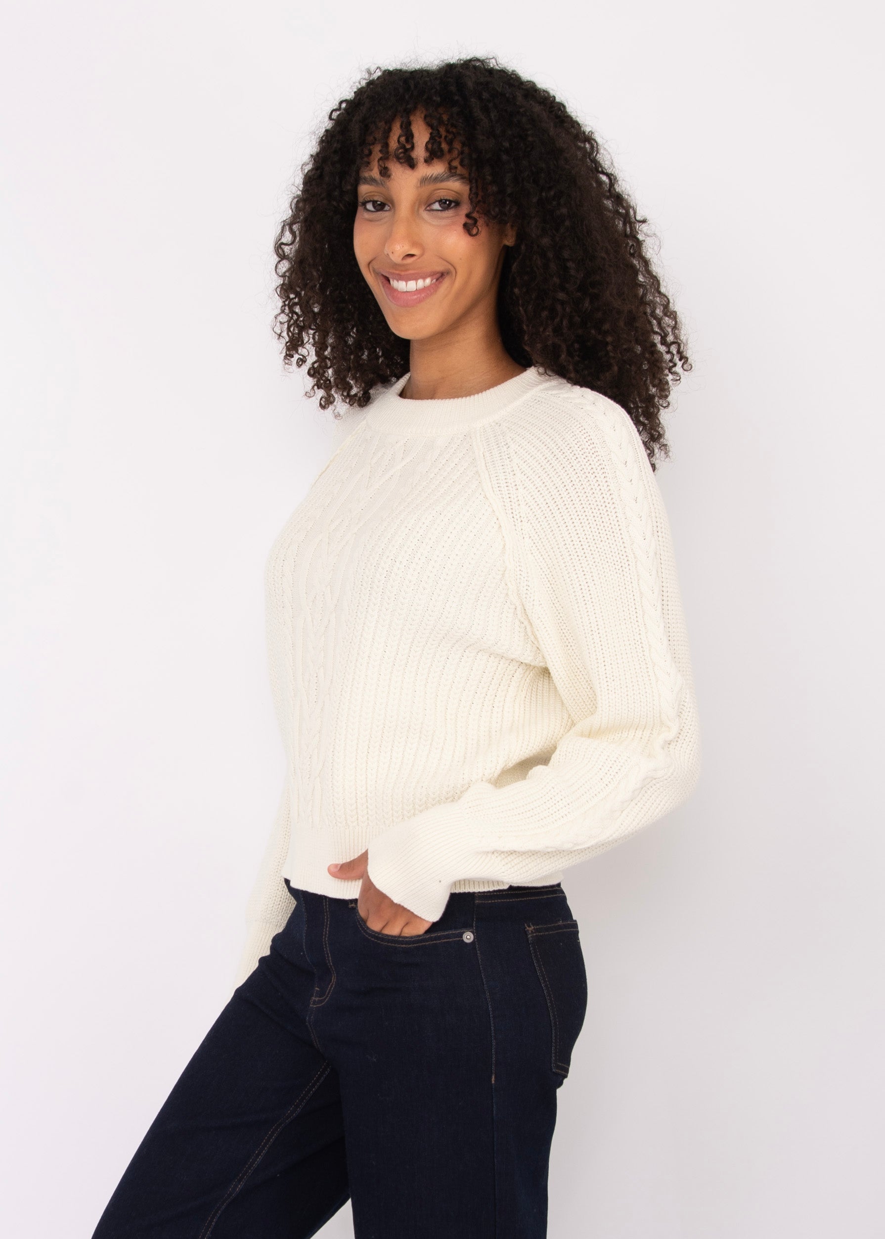 VAIGA LONG RAGLAN SLEEVE CREW NECK PULLOVER - WINTER WHITE