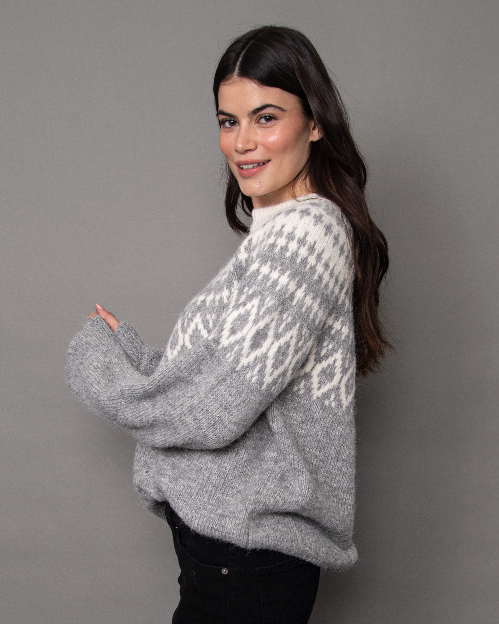 HASANA PRINTED CREW NECK SWEATER - GREY