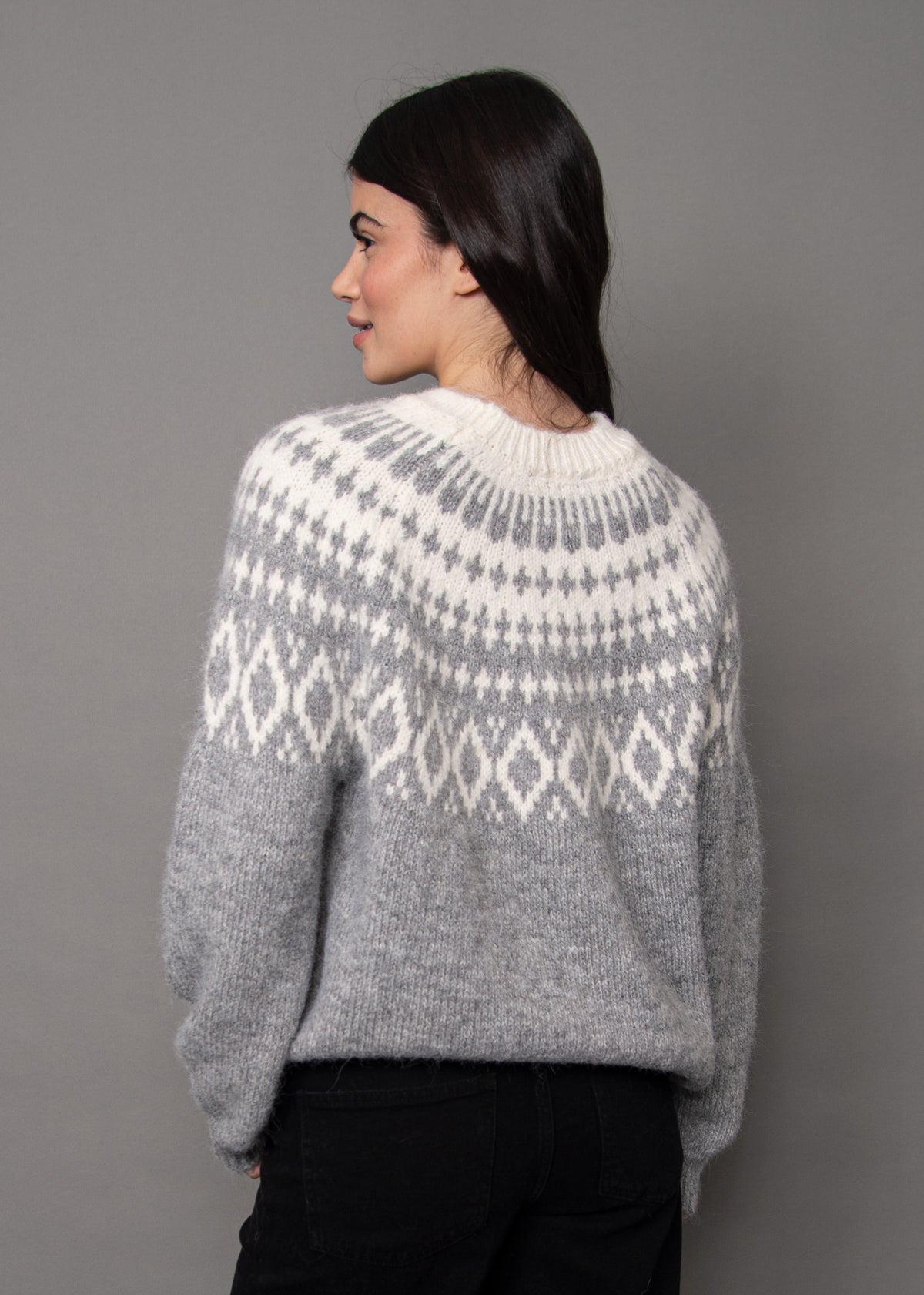 HASANA PRINTED CREW NECK SWEATER - GREY