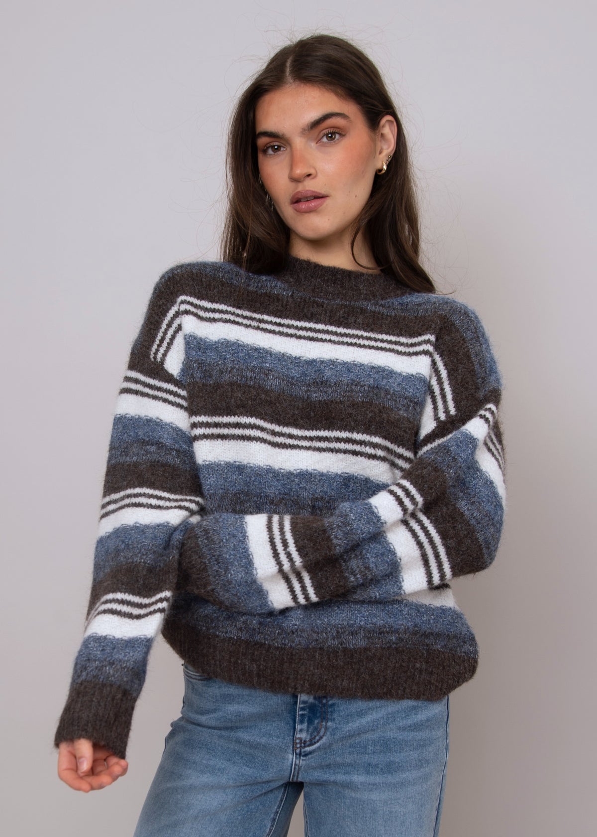 XYLA STRIPED HIGH NECK SWEATER - BROWN BLUE