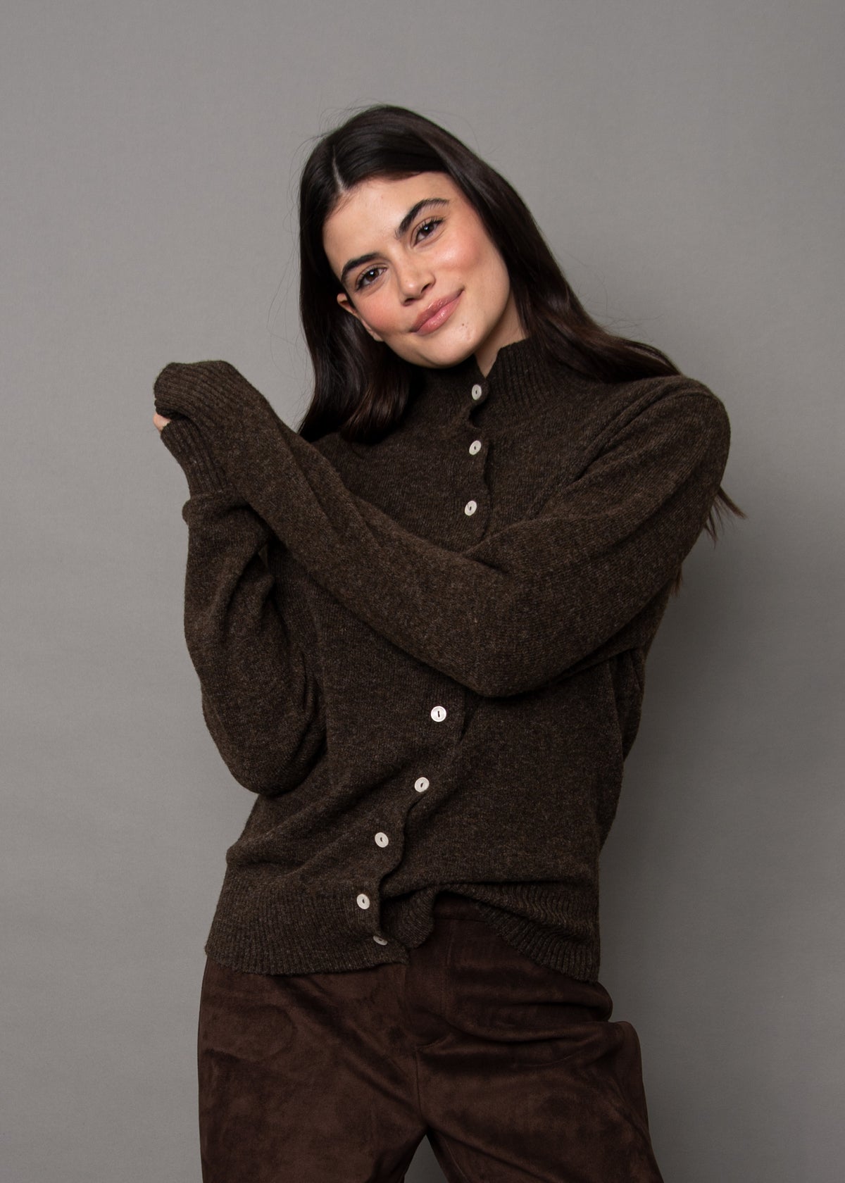 ALINA LONG SLEEVE MOCK NECK CREW CARDIGAN - CHOCOLATE