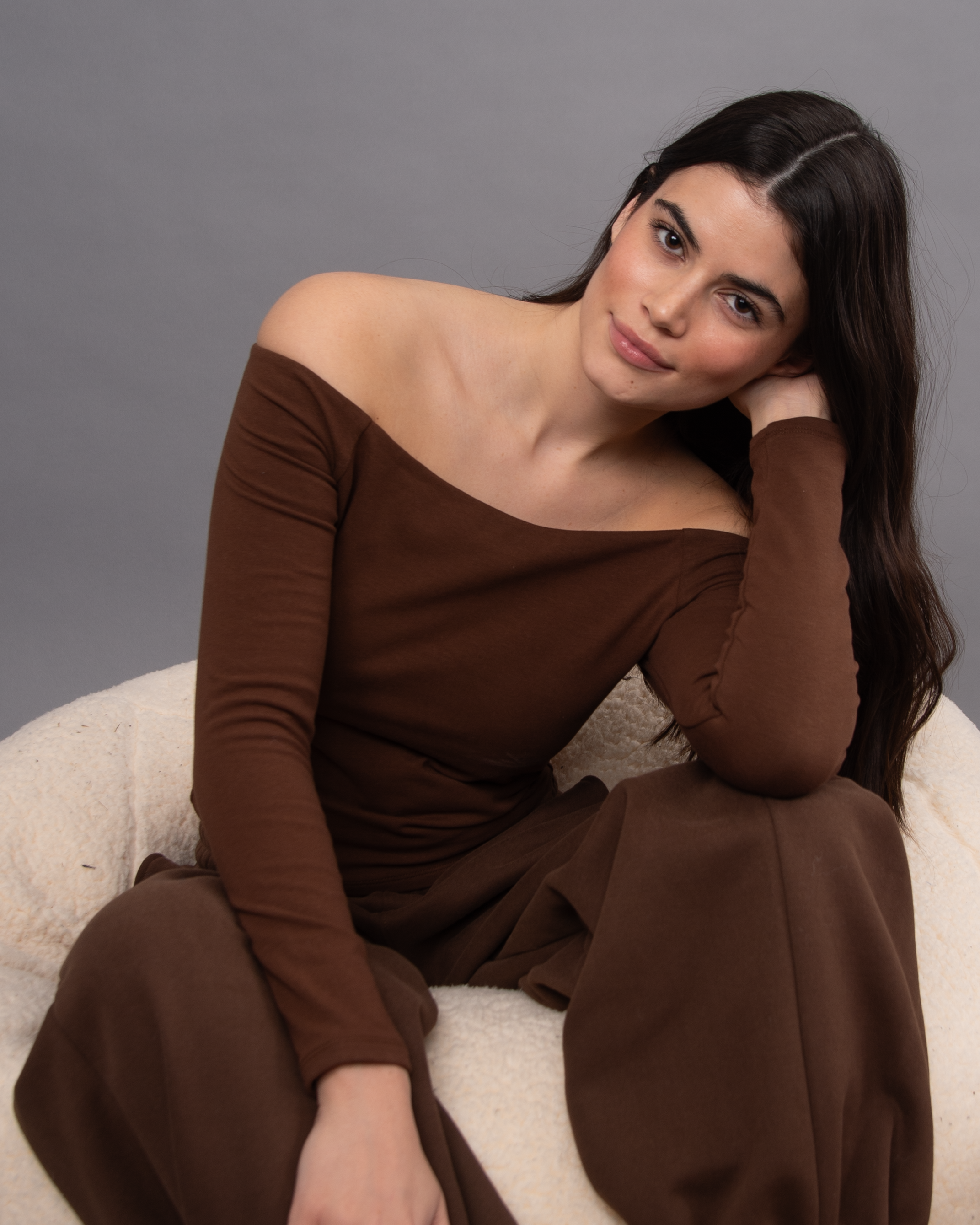 ORALIE COTTON CORE LS OFF SHOULDER TOP - MAHOGANY