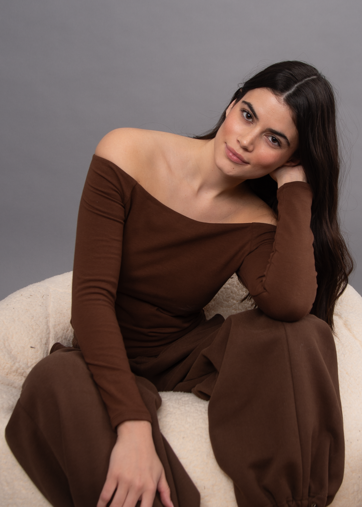 ORALIE COTTON CORE LS OFF SHOULDER TOP - MAHOGANY