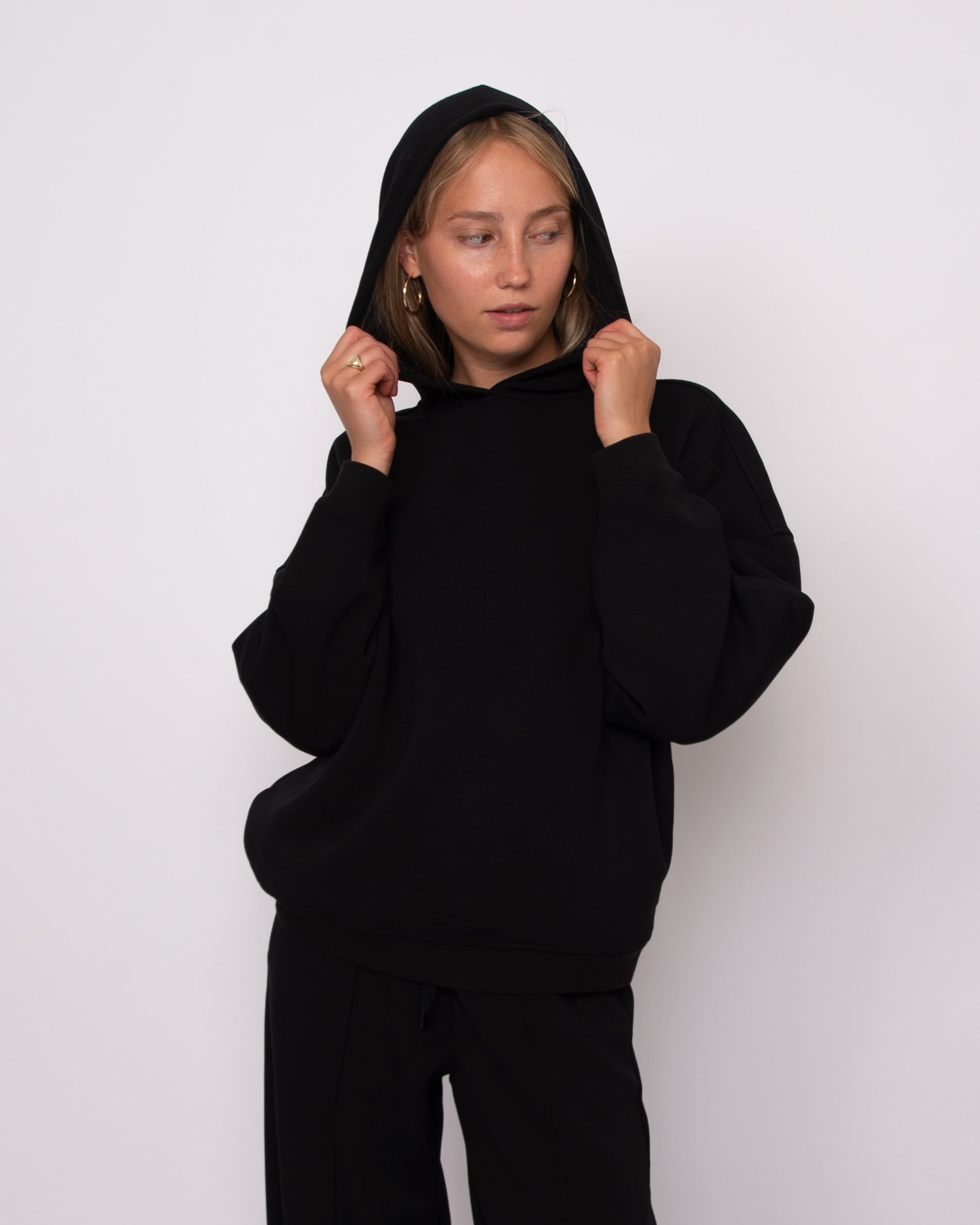 HALANA SOFT KNIT LS HOODIE - BLACK