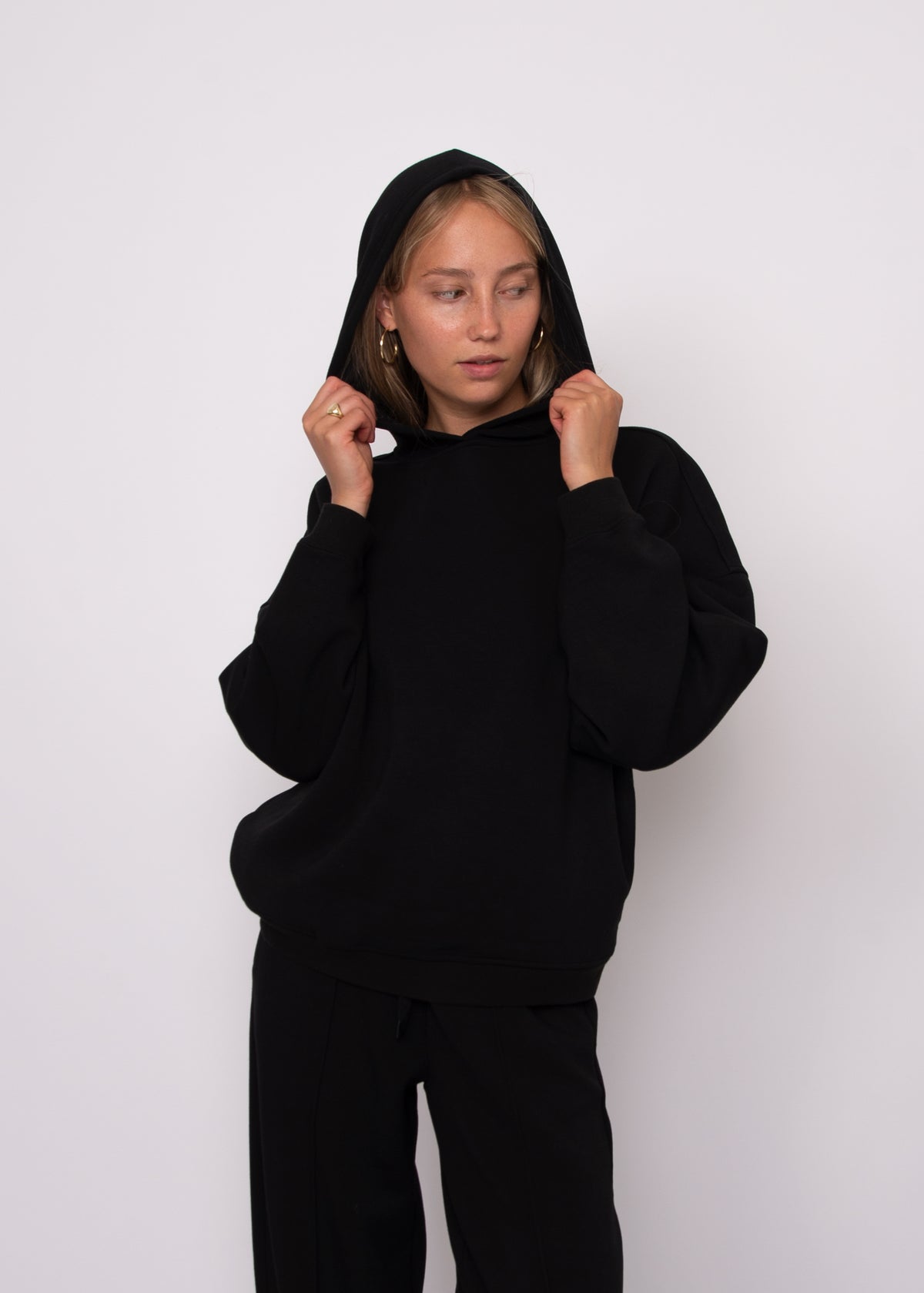 HALANA SOFT KNIT LS HOODIE - BLACK