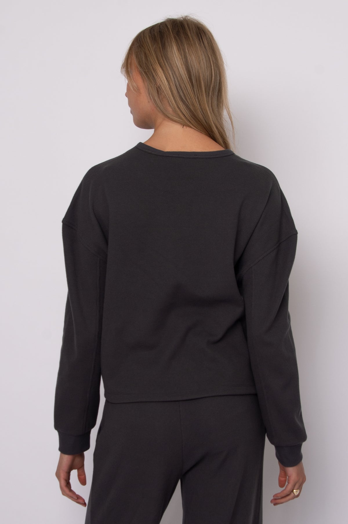 HENRY COZY WAFFLE LS HENLEY TOP - COAL