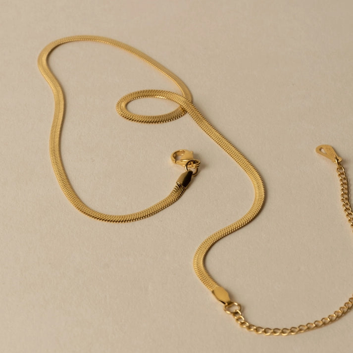 ANDREA SNAKE NECKLACE - GOLD