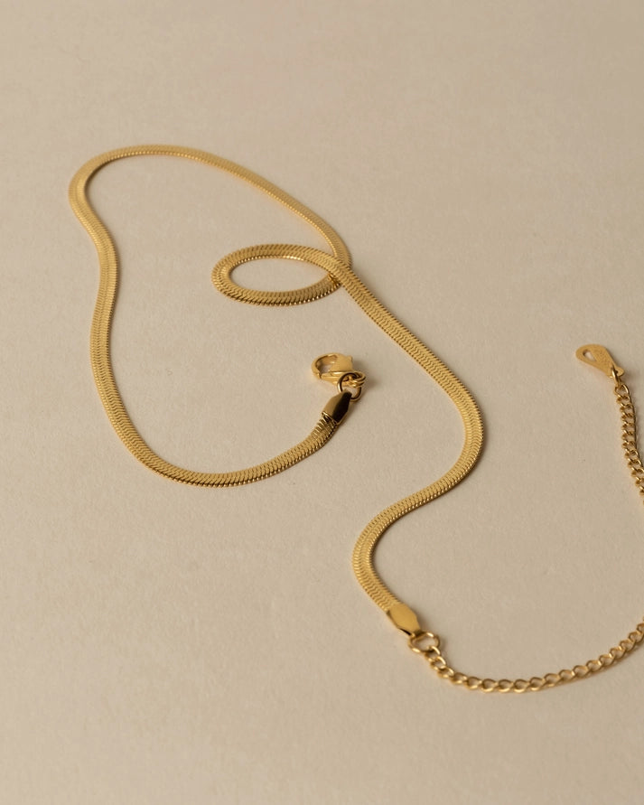 ANDREA SNAKE NECKLACE - GOLD