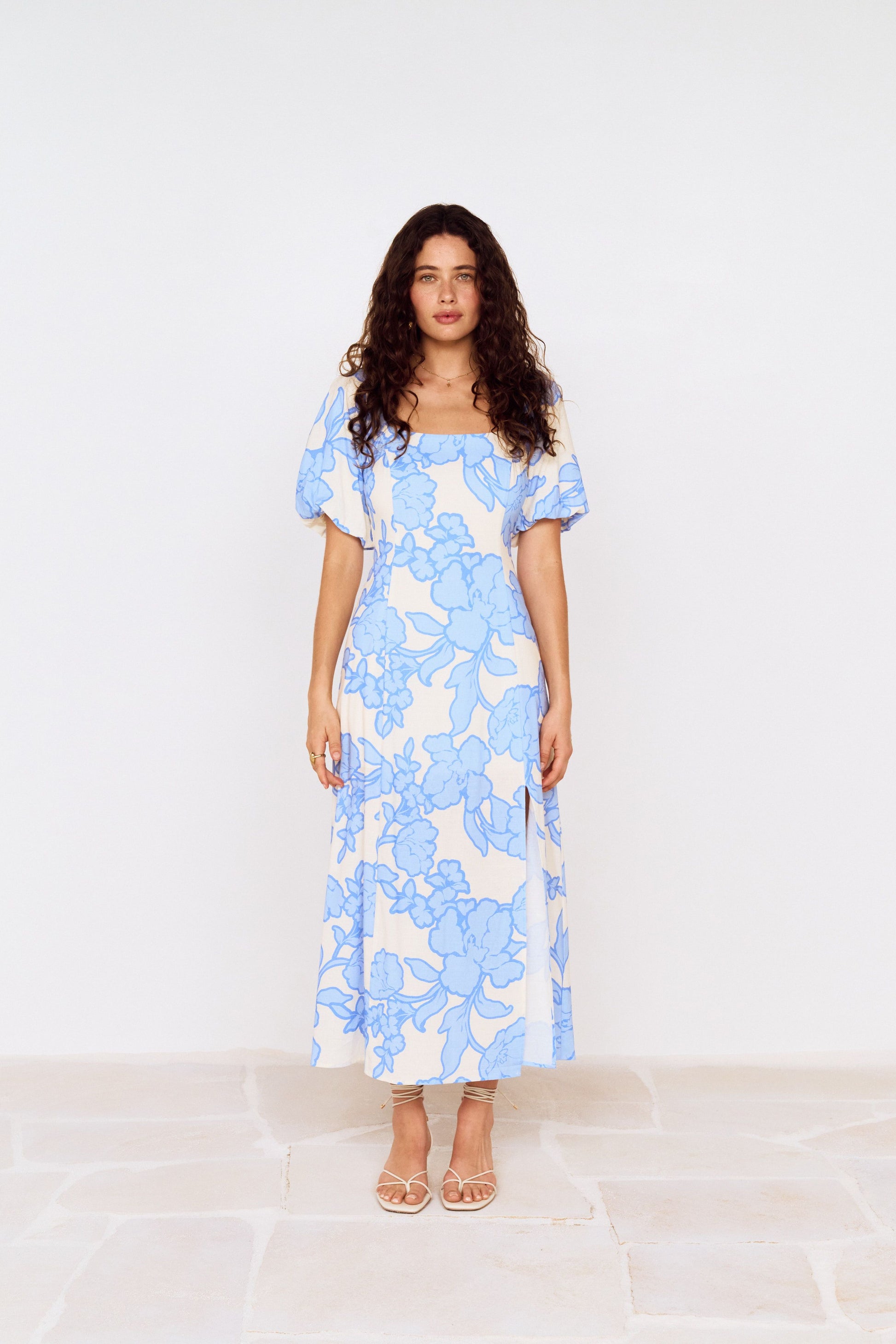 MP ALESSIA SLEEVED MIDI DRESS - BLUE FLORAL