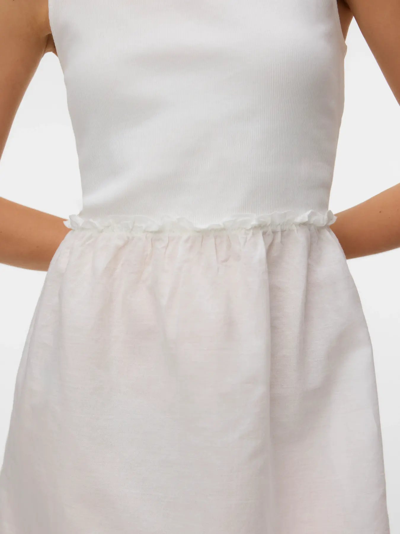 VM TINNA BOAT NECK DRESS - SNOW WHITE