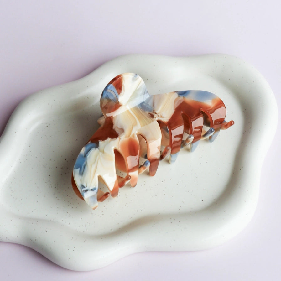 THE AGATHA CLAW CLIP - BLUE GREY MULTI