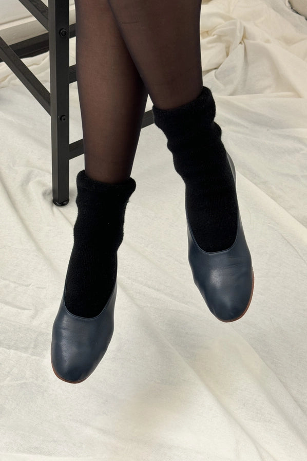 LE BON SHOPPE CLOUD SOCKS - JET BLACK