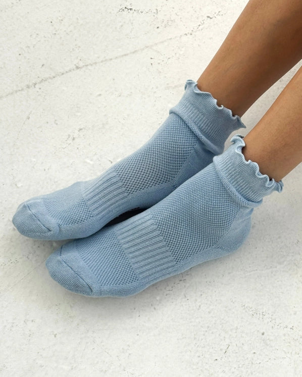 LE BON SHOPPE RUFFLED HUGGER SOCKS - PERIWINKLE