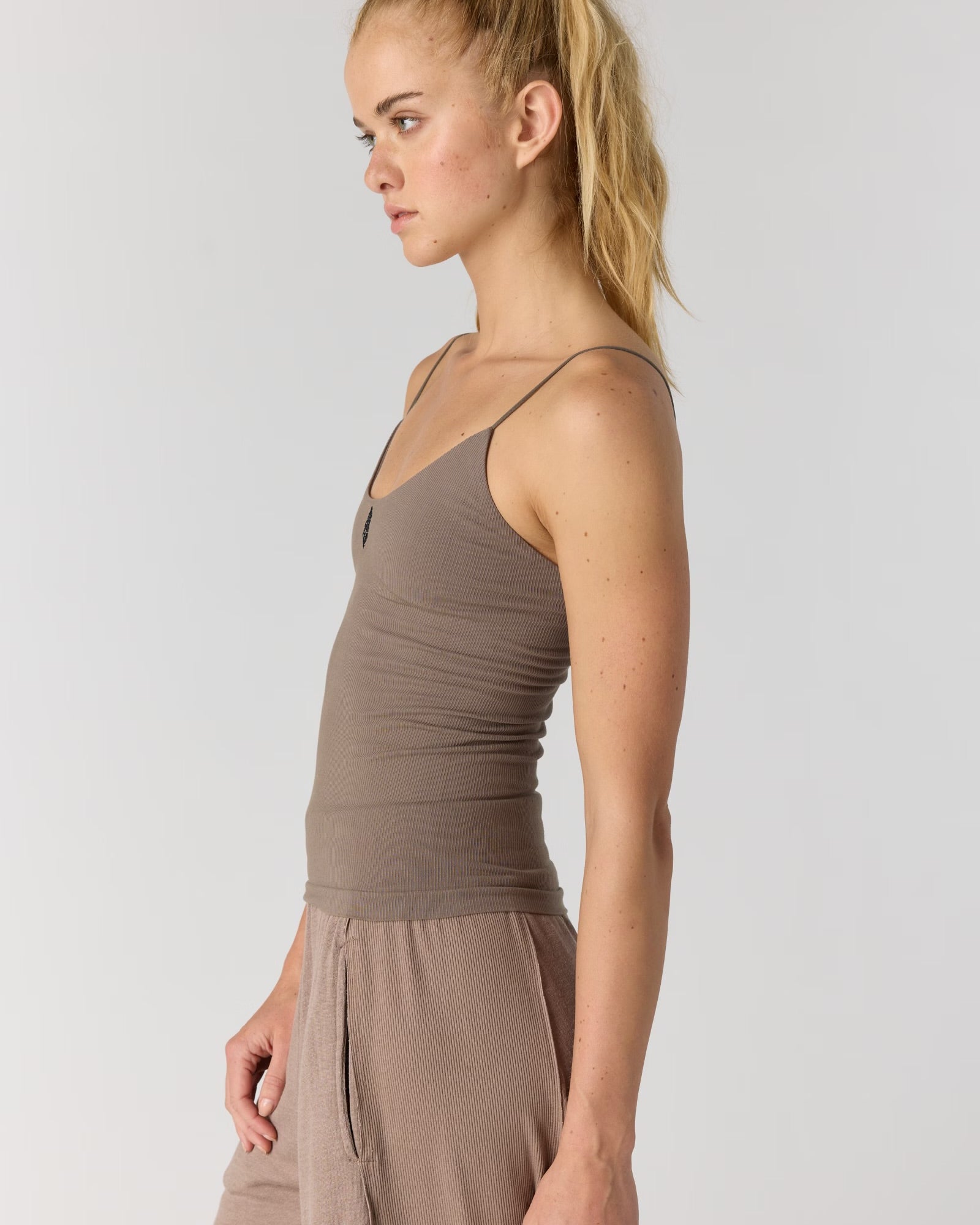 FREE PEOPLE SKINNY STRAP LOGO TANK - PEWTER