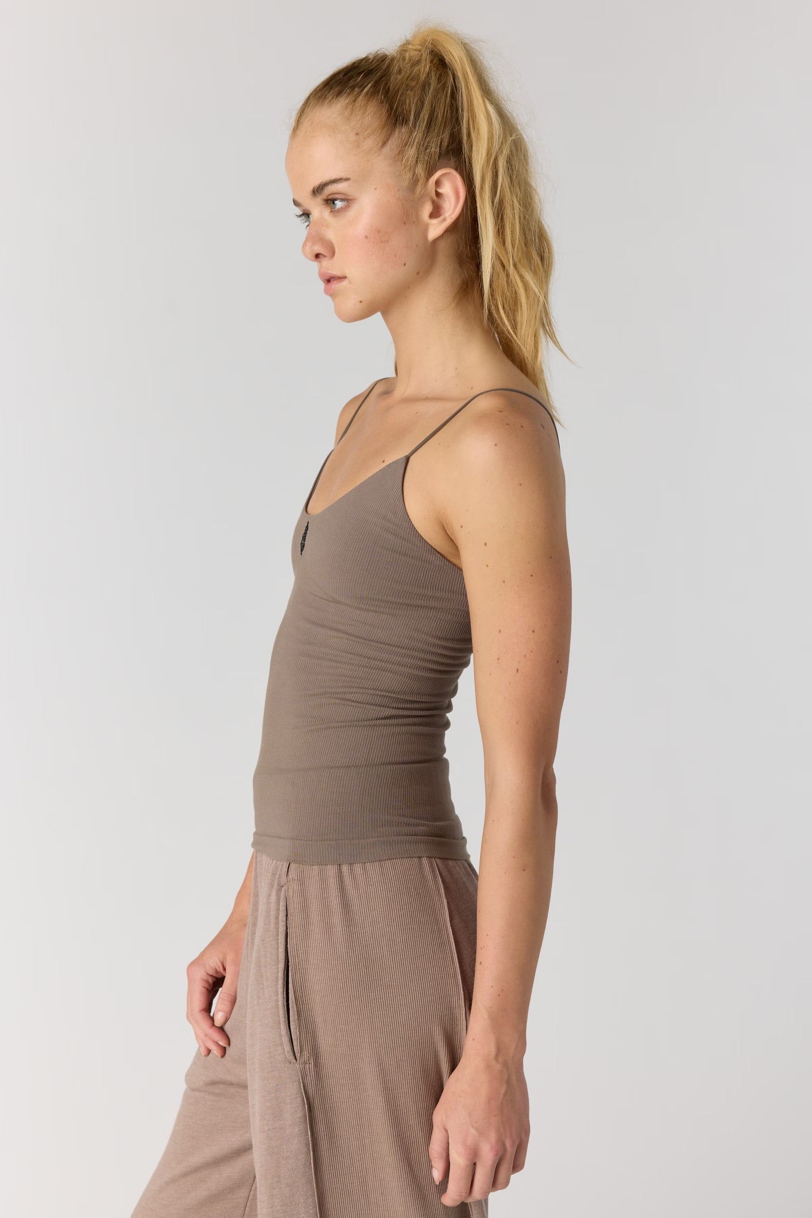 FREE PEOPLE SKINNY STRAP LOGO TANK - PEWTER