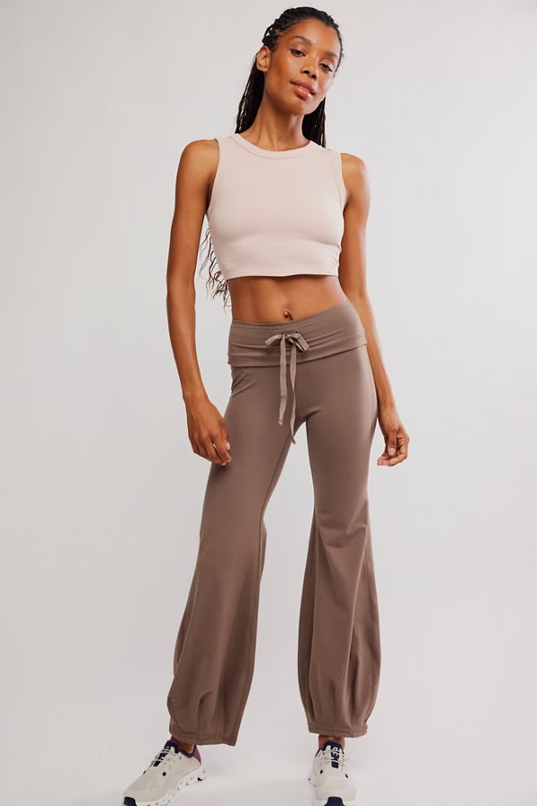 FREE PEOPLE QUICK STEP PANT - SANDSTORM