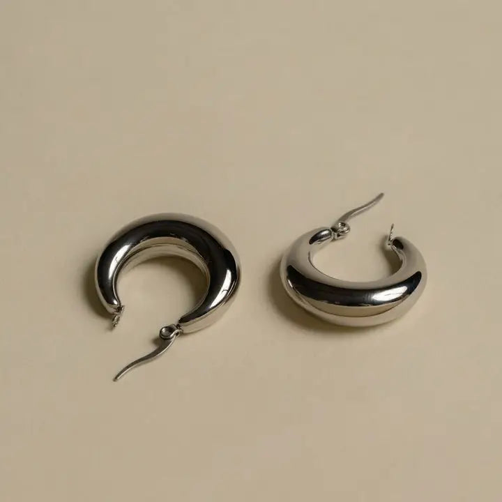 VOLUPTUOUS HOOP EARRINGS - SILVER