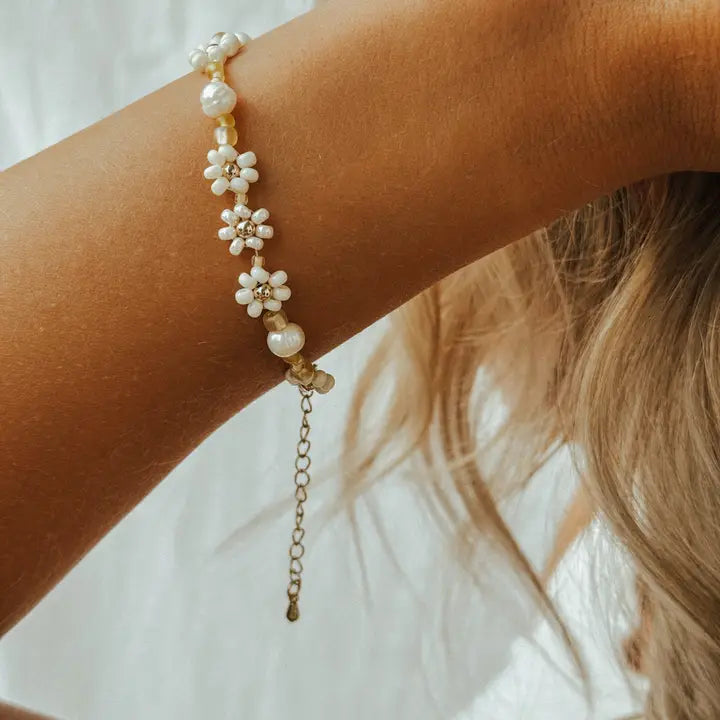 OAK + EVE GOLD FILLED DAISY BRACELET - BUTTERCUP