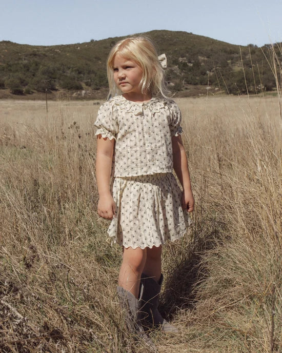RYLEE + CRU SMOCKED V SKIRT - VINTAGE FLEUR