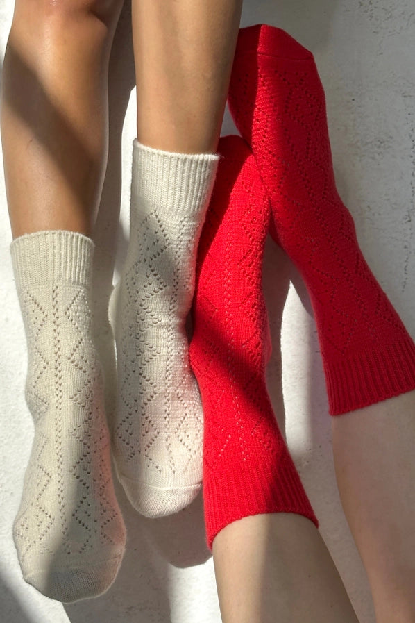 LE BON SHOPPE CASHMERE POINTELLE SOCKS - RED