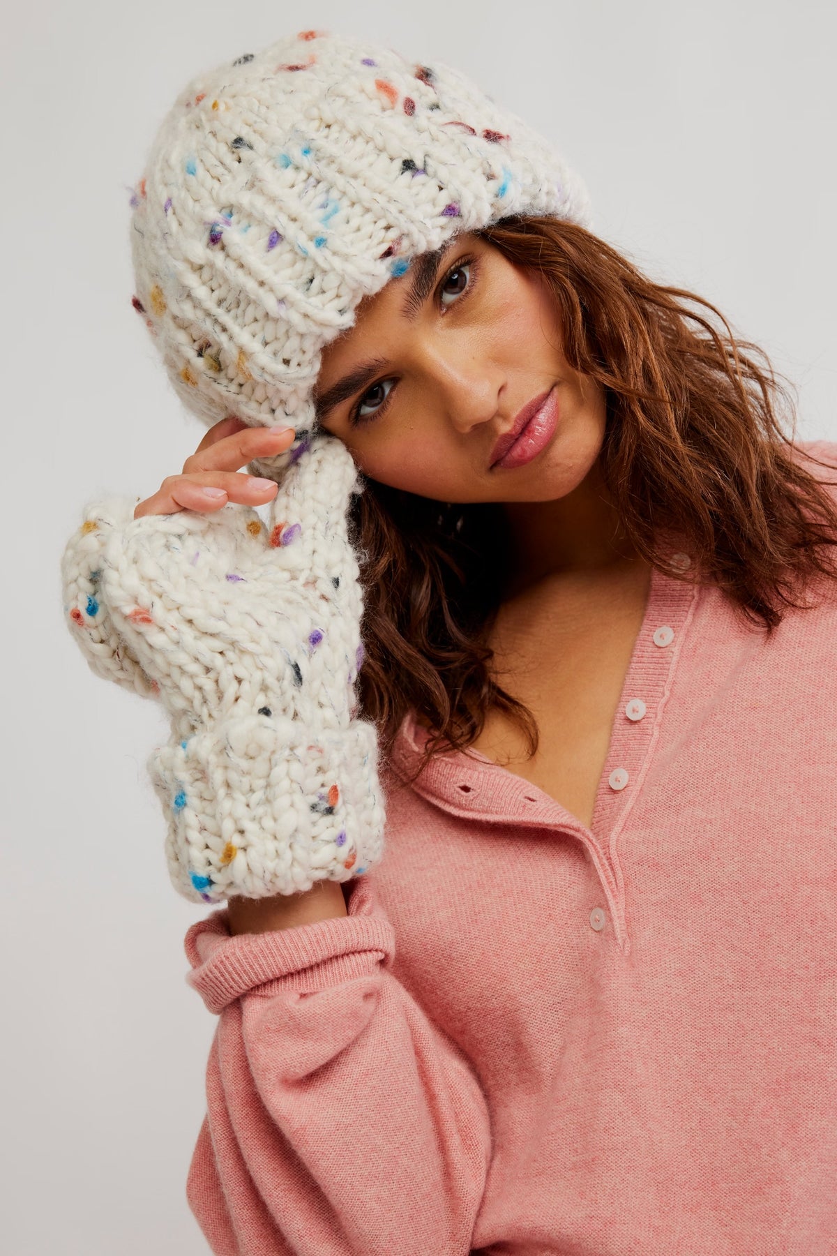 FREE PEOPLE SPECKLED HAT + MITT SET - IVORY