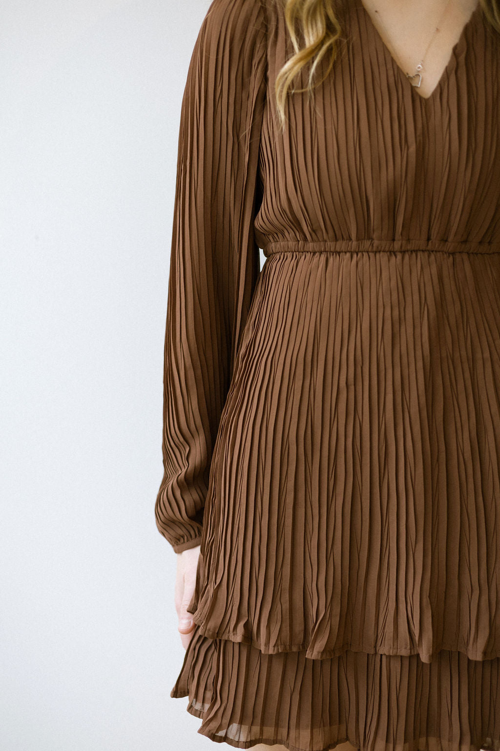 VM DORA V NECK LS DRESS - COCOA BROWN