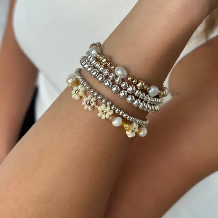 OAK + EVE GOLD FILLED DAISY BRACELET - BUTTERCUP