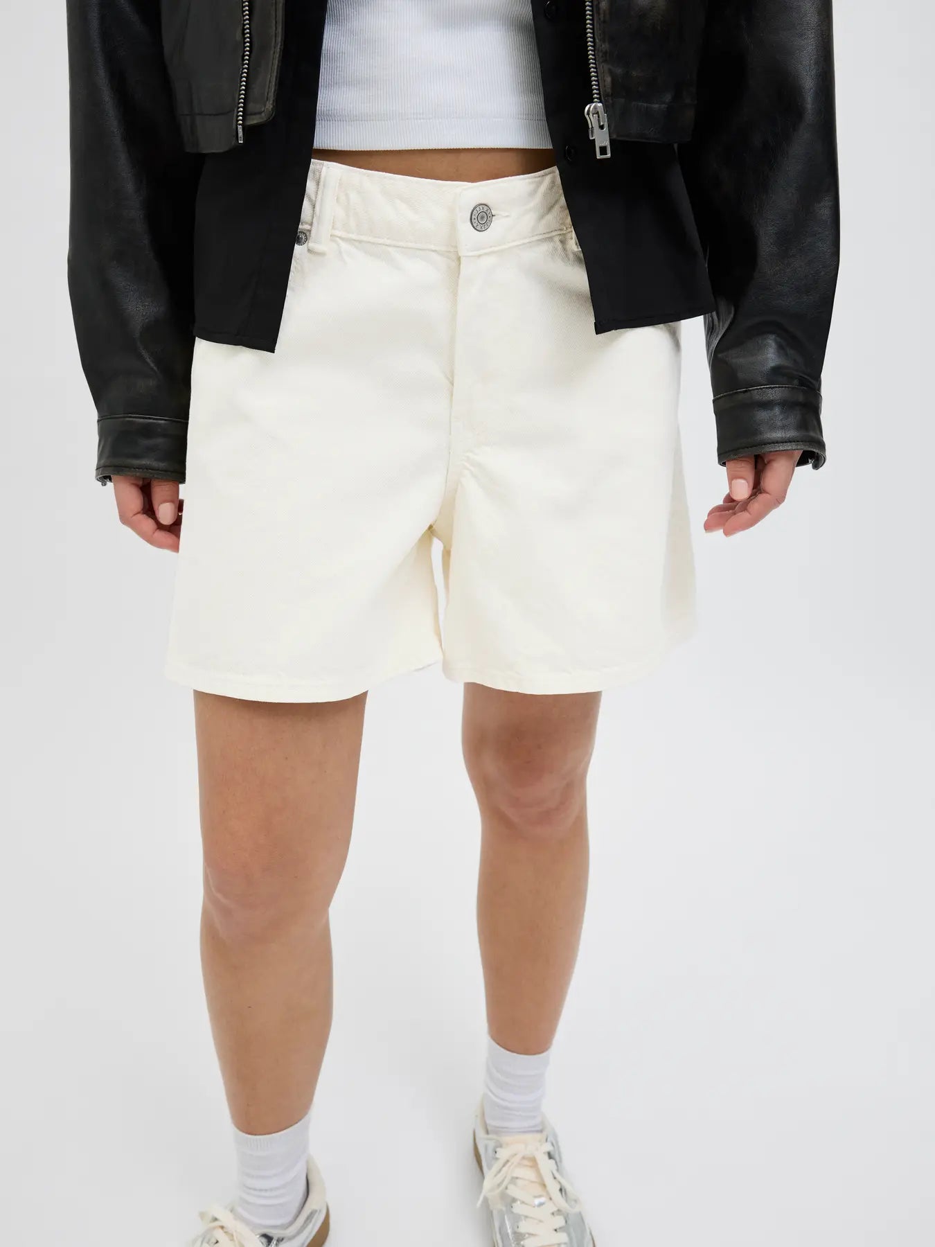 JJXX LAURA DENIM SHORTS - WHITE