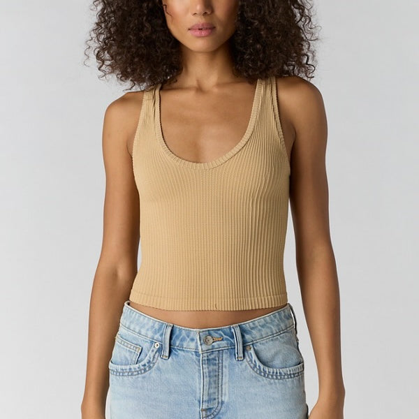 FREE PEOPLE CLEAN SLATE SEAMLESS TANK - OAT LATTE
