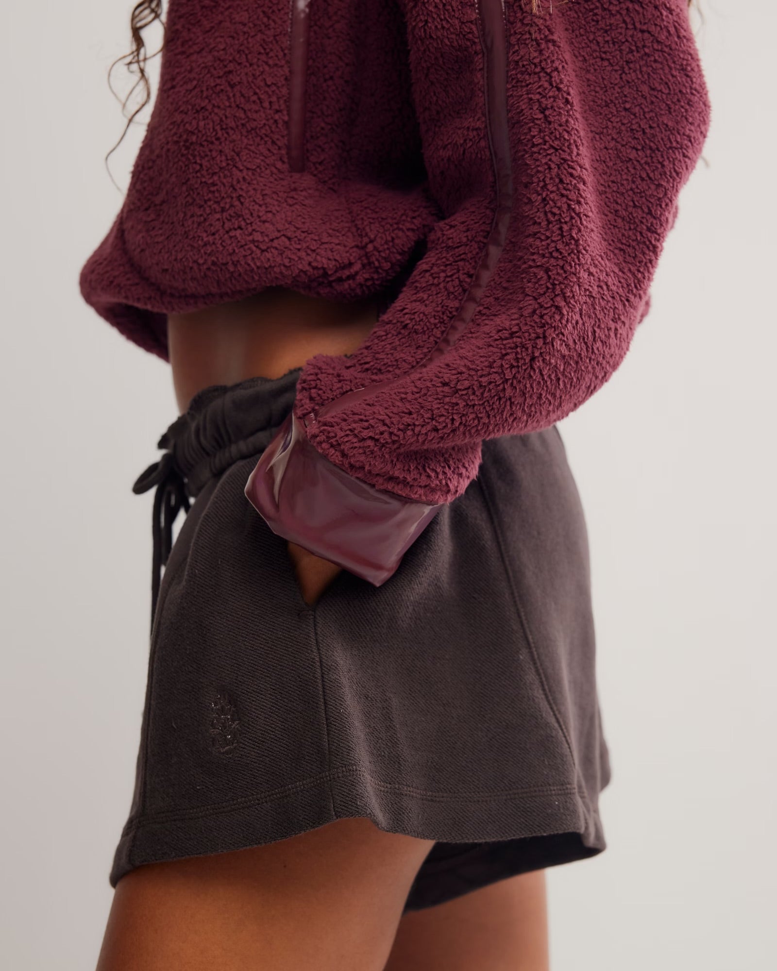 FREE PEOPLE HIGH PRESS SHORT - CHOCOLATE