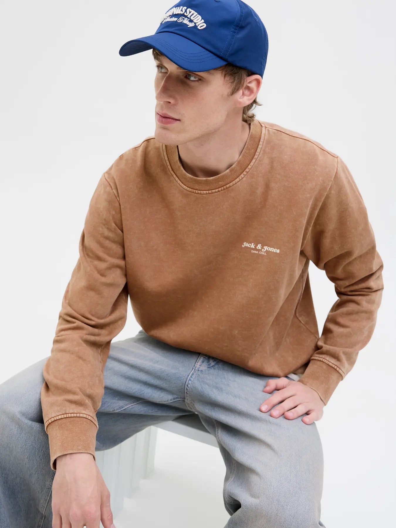 DOVER PRINTED CREW NECK PULLOVER - MONKS ROBE