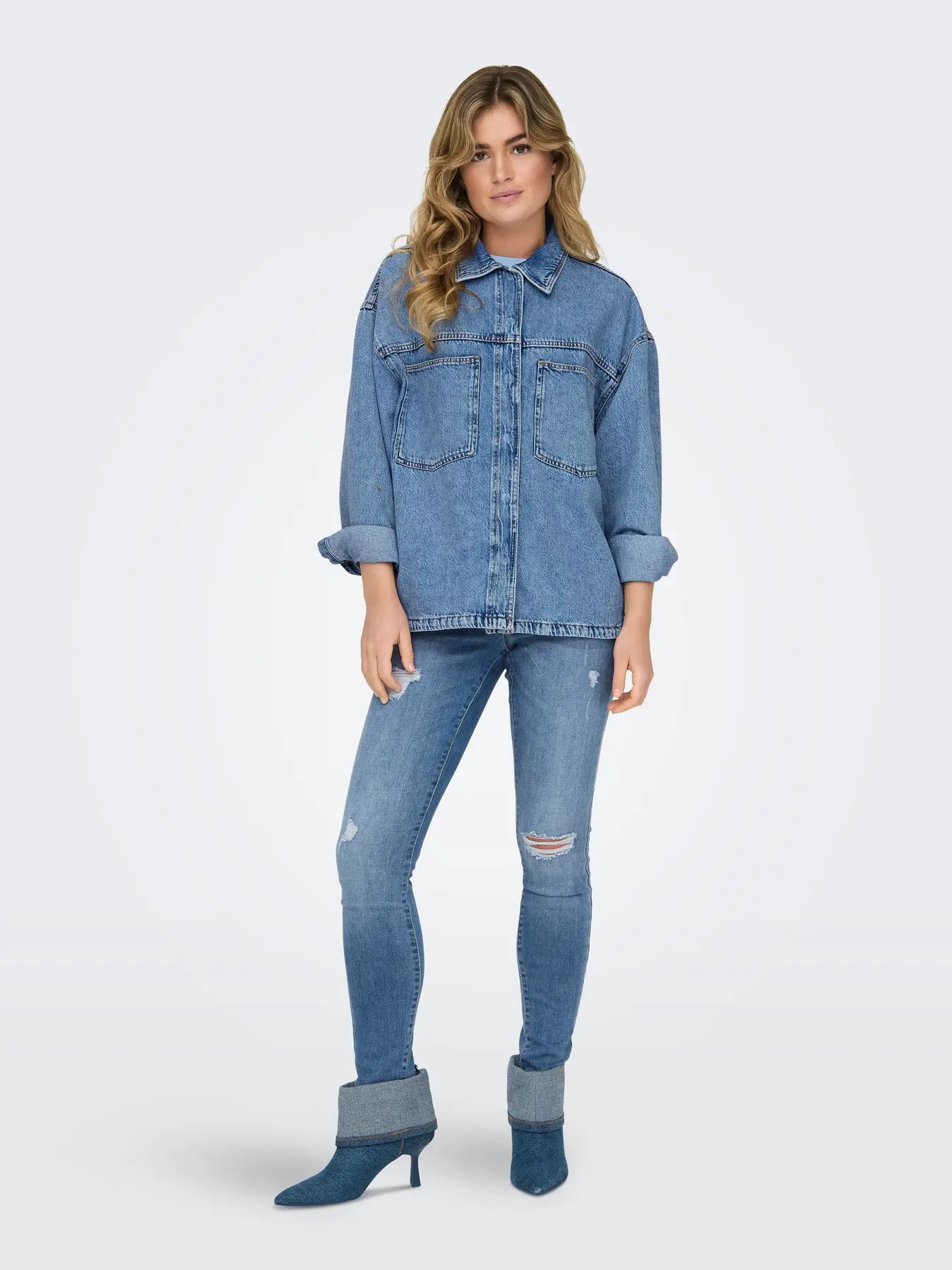 ONLY EMMIE DENIM SHIRT - LIGHT BLUE