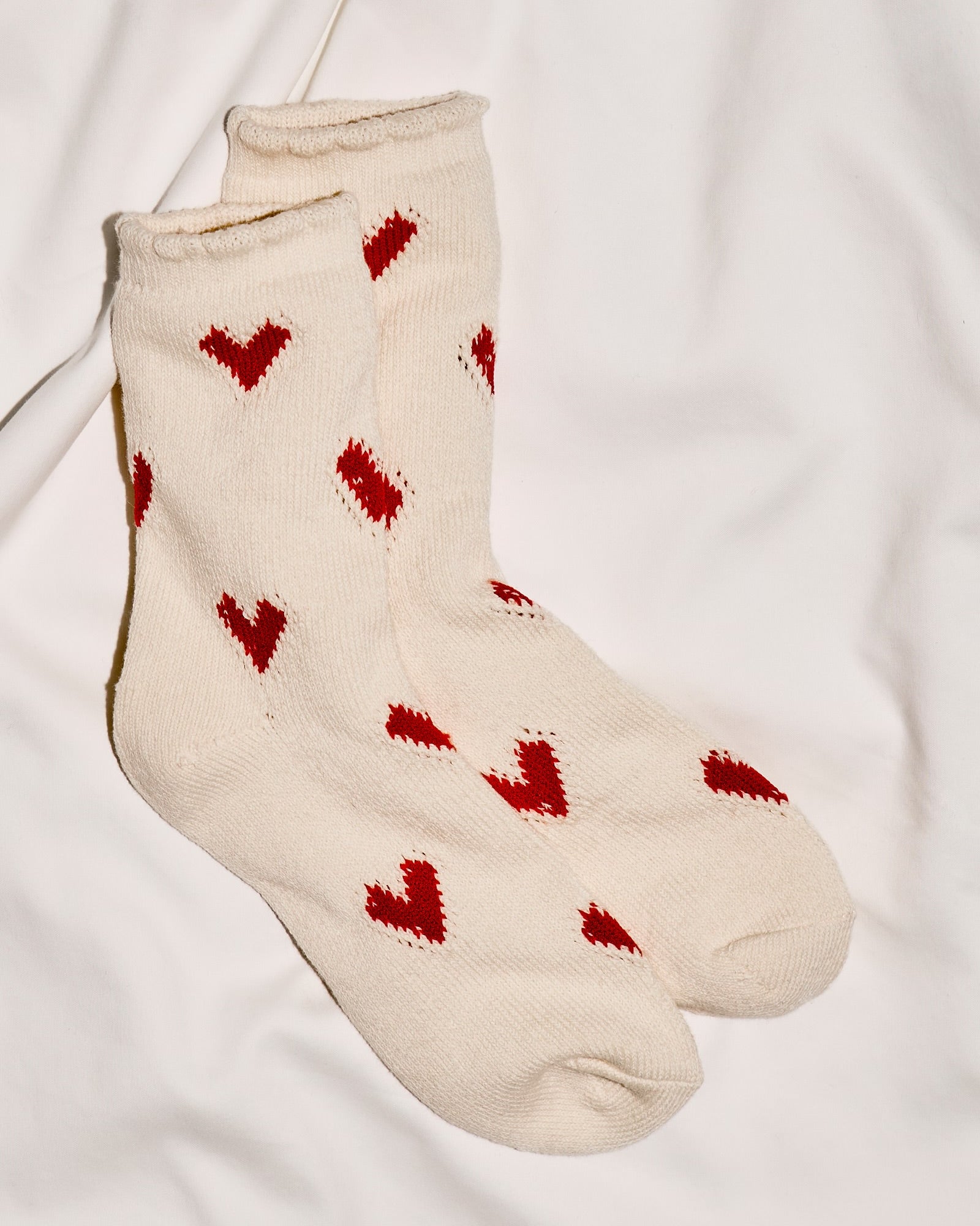 FREE PEOPLE CUPIDS BOW SOCKS - RED
