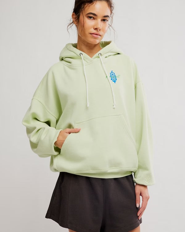 FREE PEOPLE FINAL CALL FRONT LOGO HOODIE - WHIPPED LIME