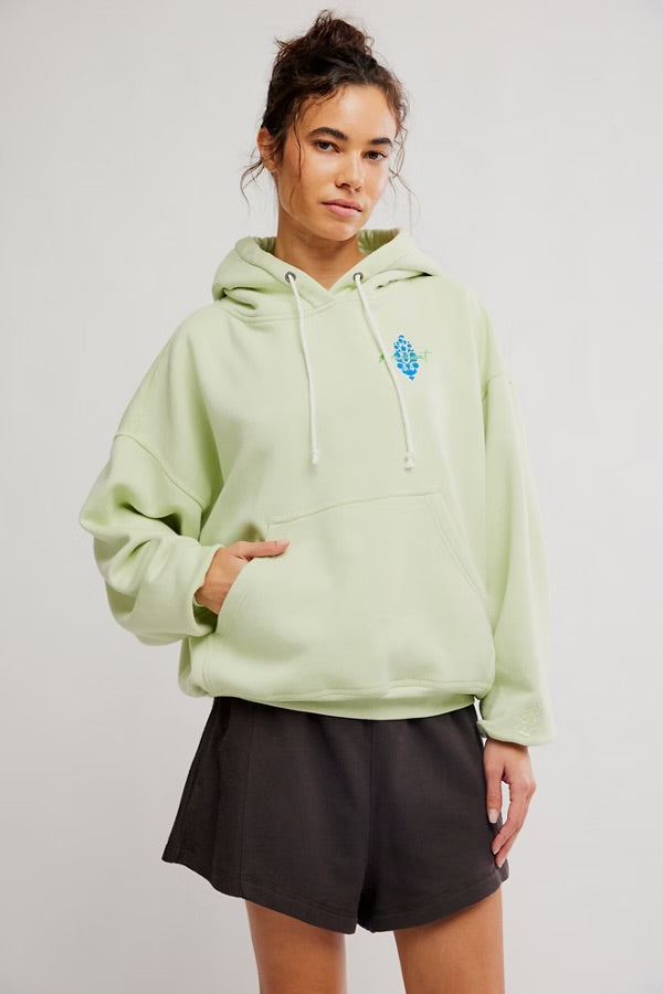 FREE PEOPLE FINAL CALL FRONT LOGO HOODIE - WHIPPED LIME