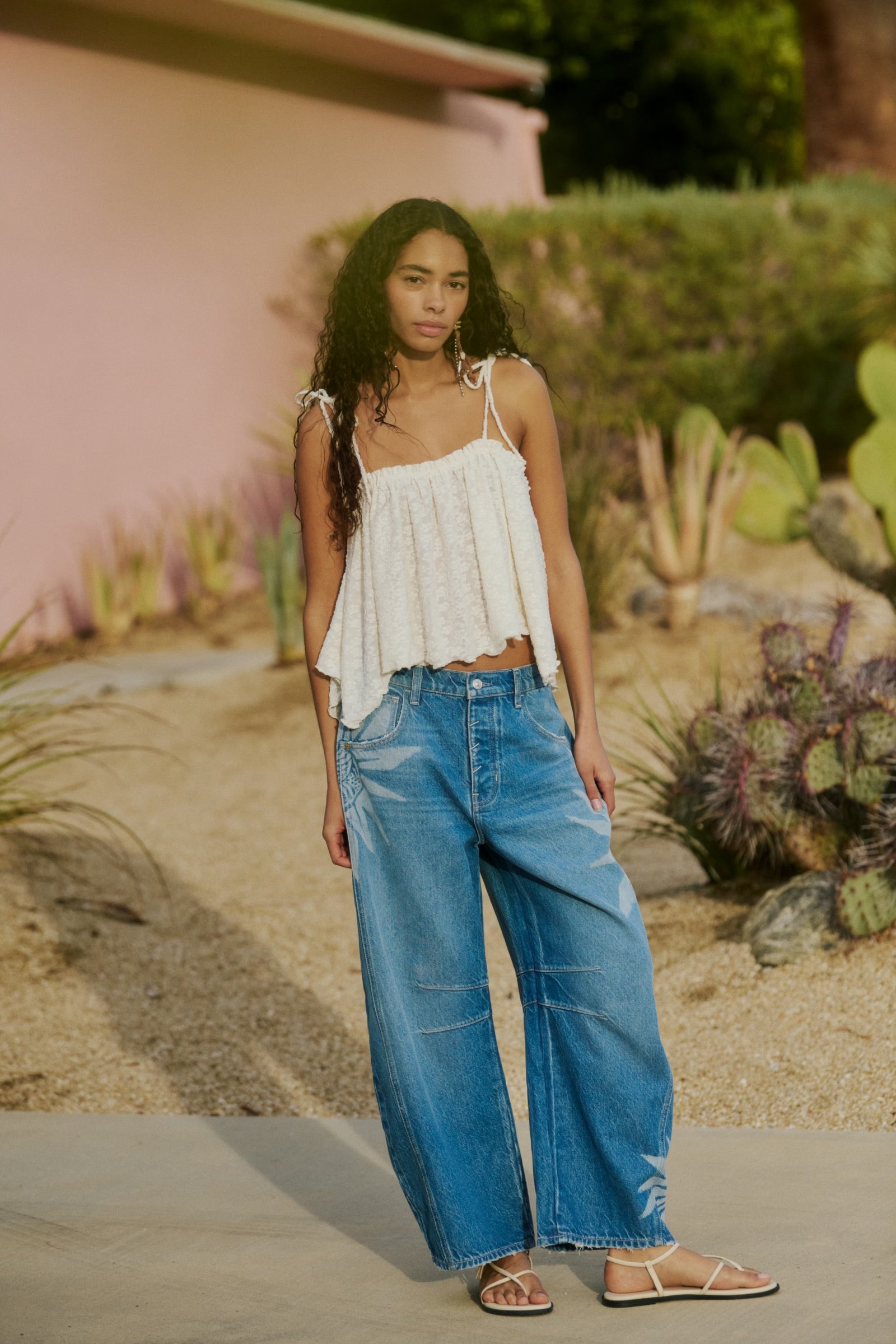 FREE PEOPLE GOOD LUCK PRINTED BARREL JEANS - SUN FADE