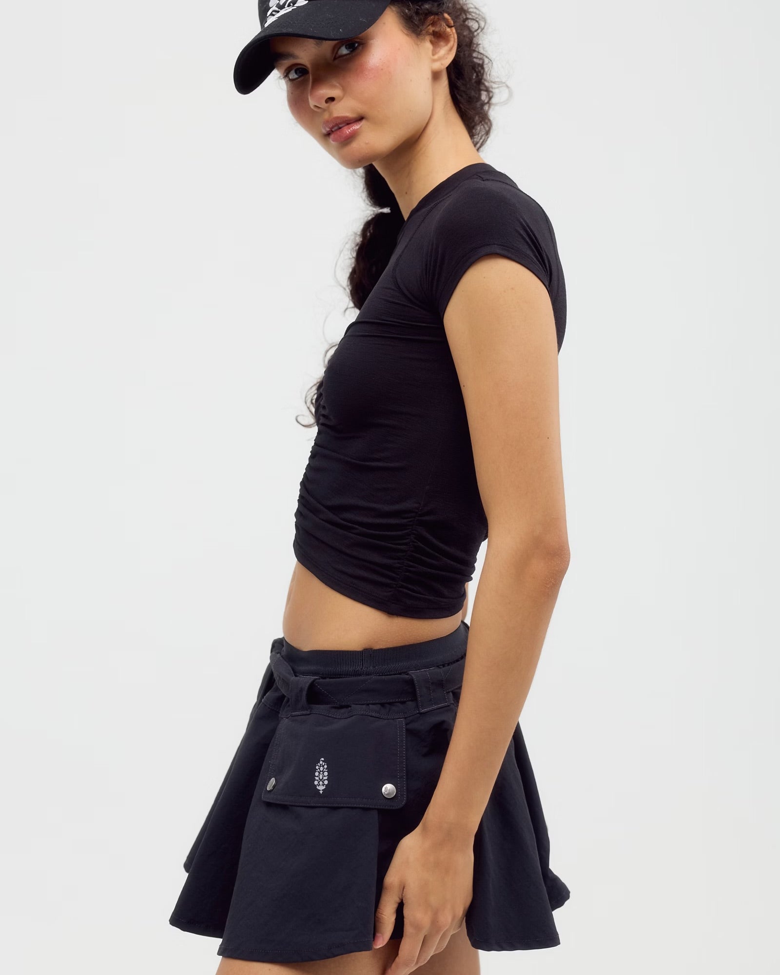 FREE PEOPLE TEMPO RUCHED SHORT SLEEVE - BLACK