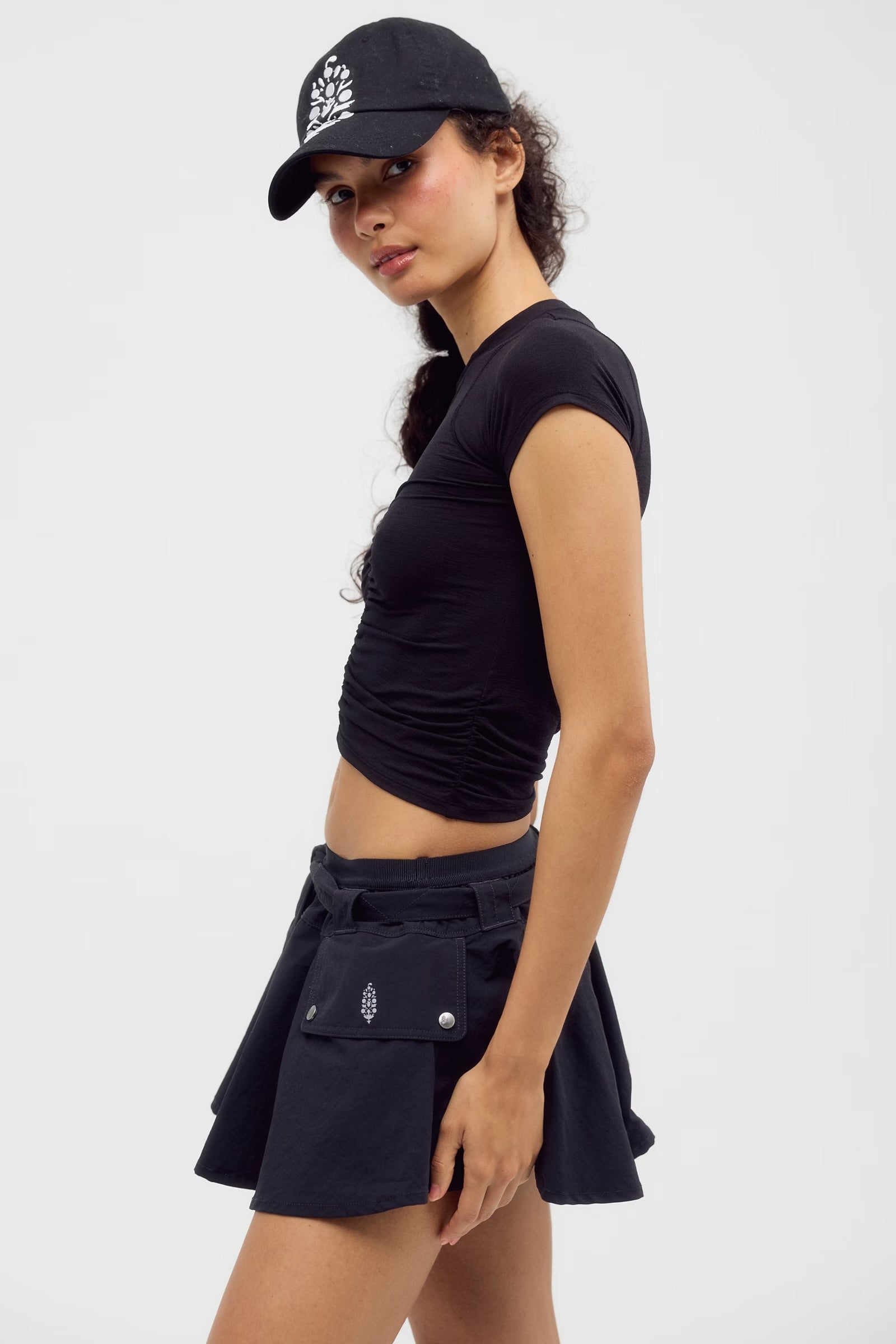 FREE PEOPLE TEMPO RUCHED SHORT SLEEVE - BLACK