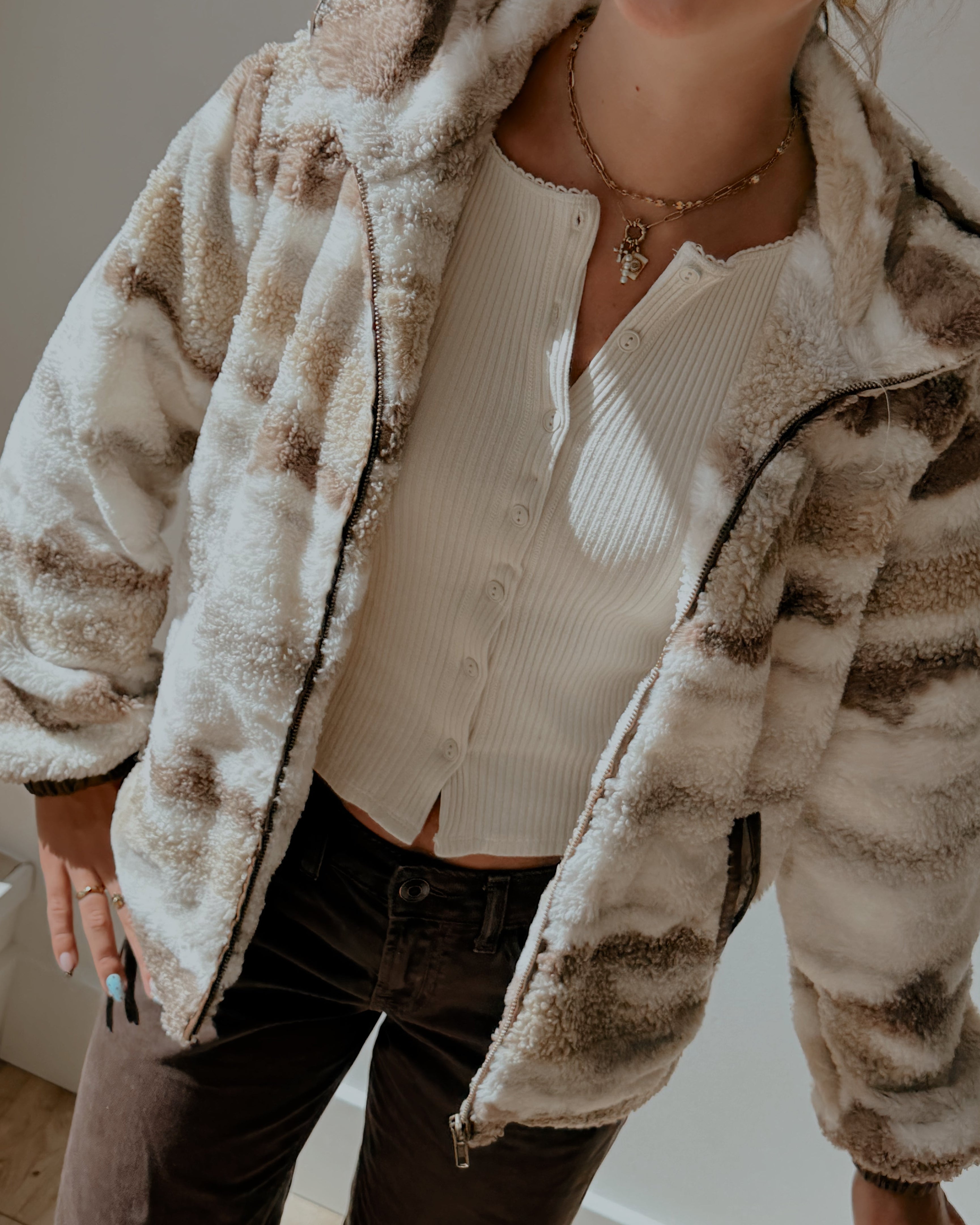 JANE PRINTED FULL ZIP SHERPA JACKET - BEIGE