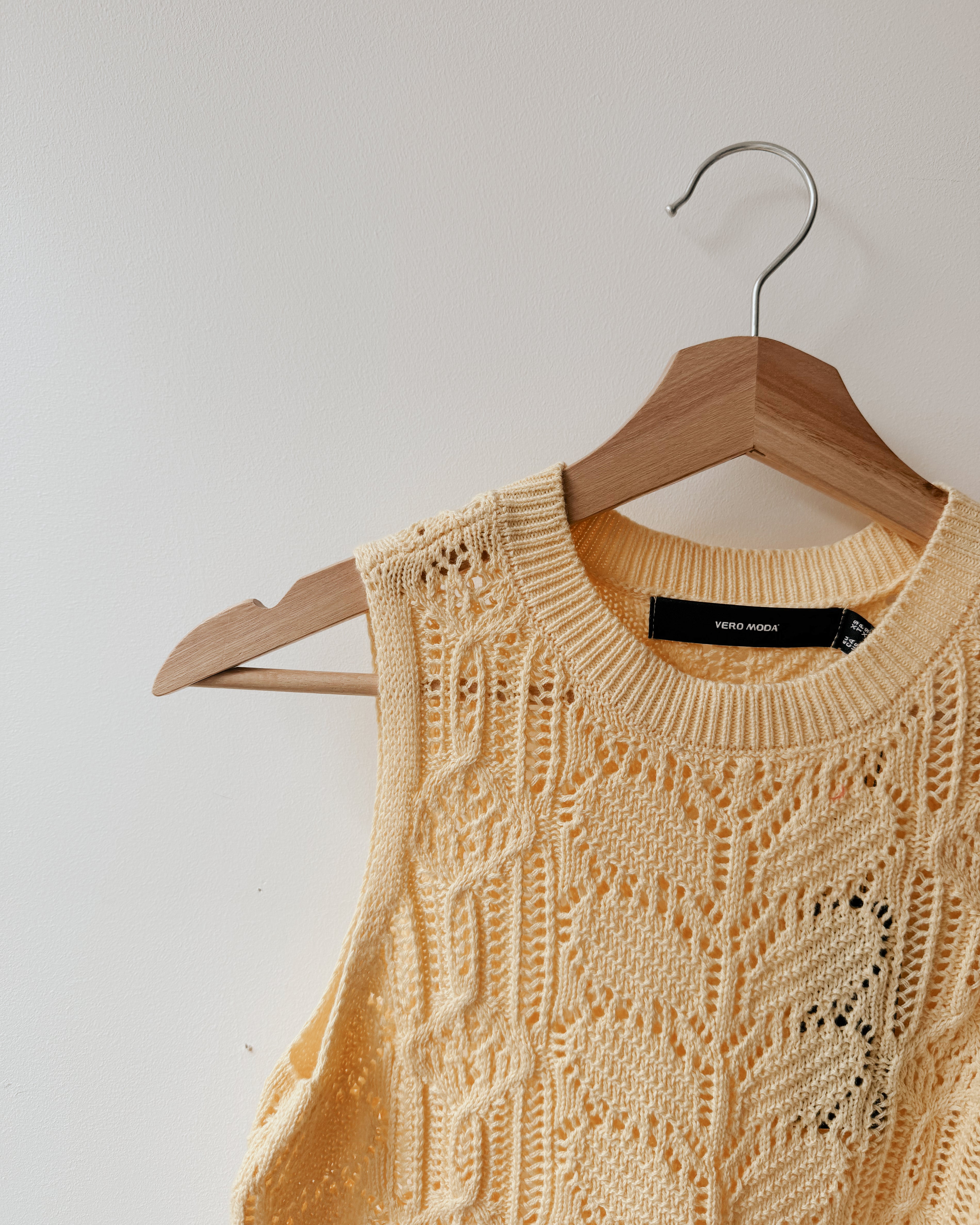 VM MARINA O NECK KNIT TANK - GOLDEN HAZE
