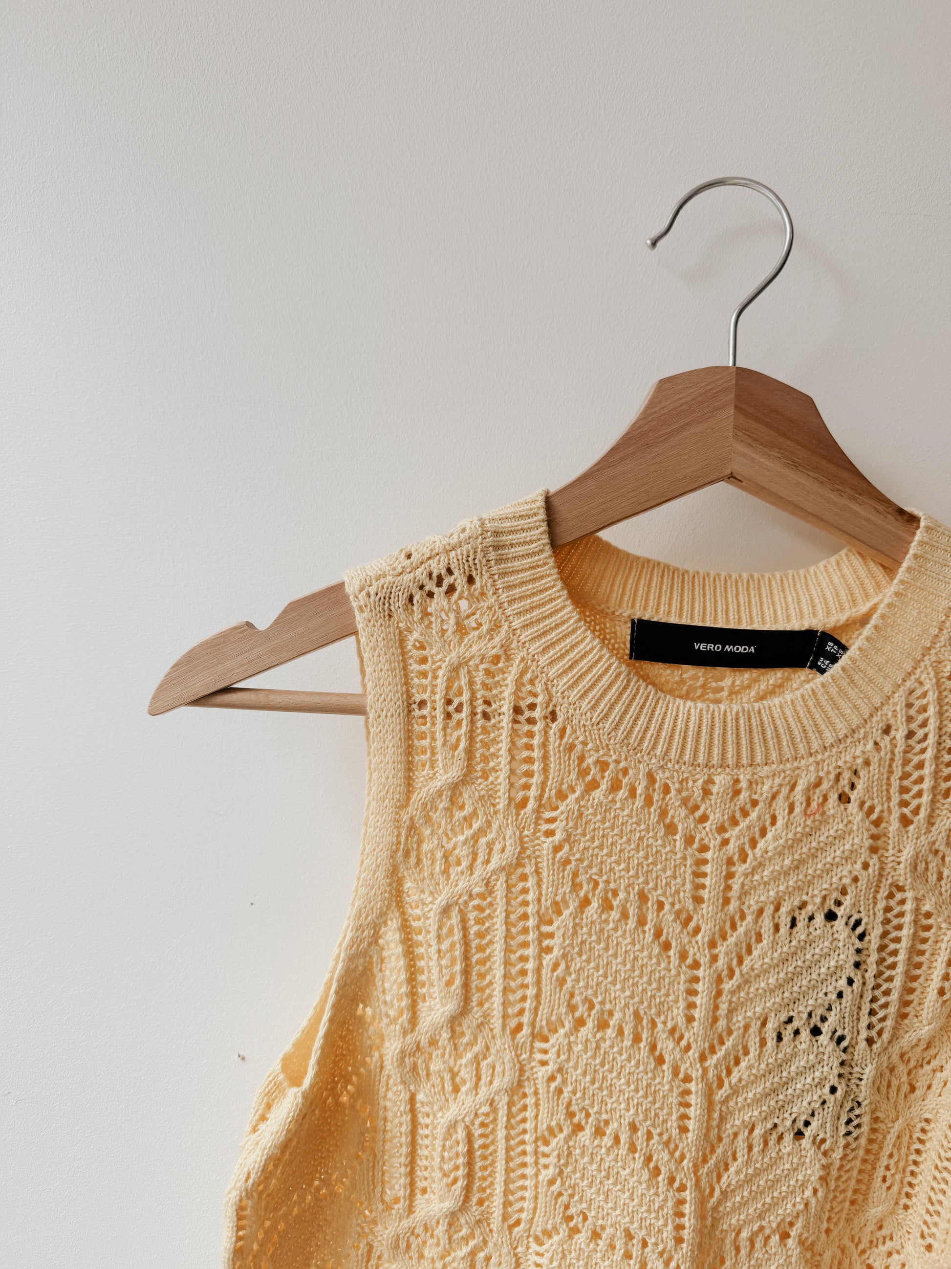VM MARINA O NECK KNIT TANK - GOLDEN HAZE