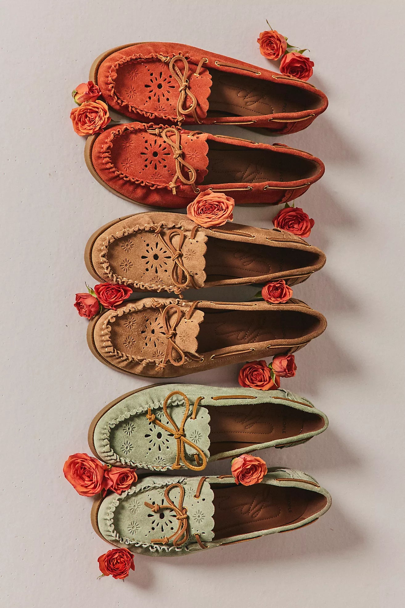 FREE PEOPLE LAGOON CUT BOAT SHOE - LATTE SUEDE