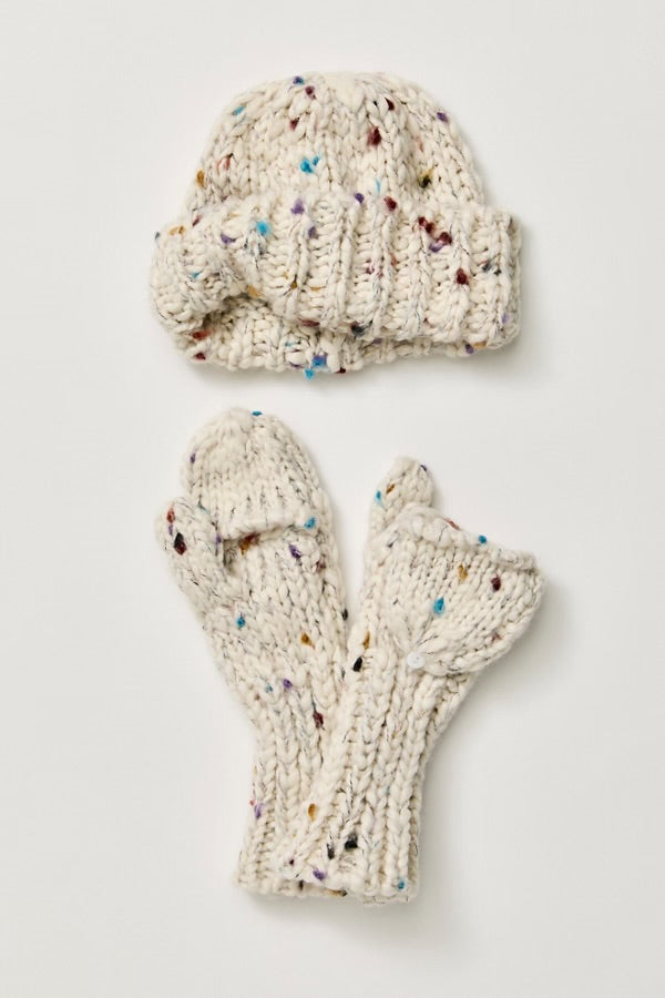 FREE PEOPLE SPECKLED HAT + MITT SET - IVORY