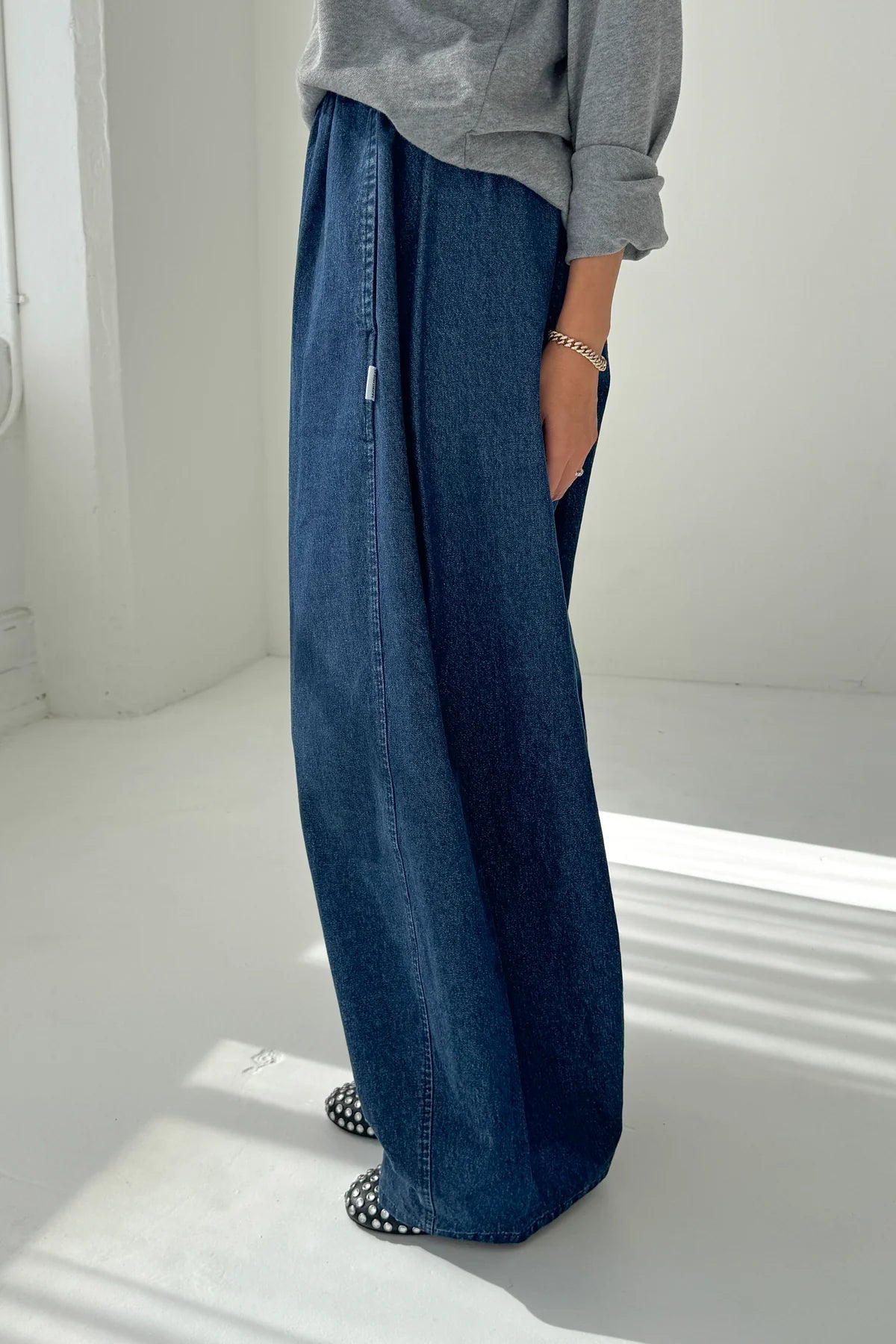 LE BON SHOPPE PARACHUTE PANTS - DENIM BLUE