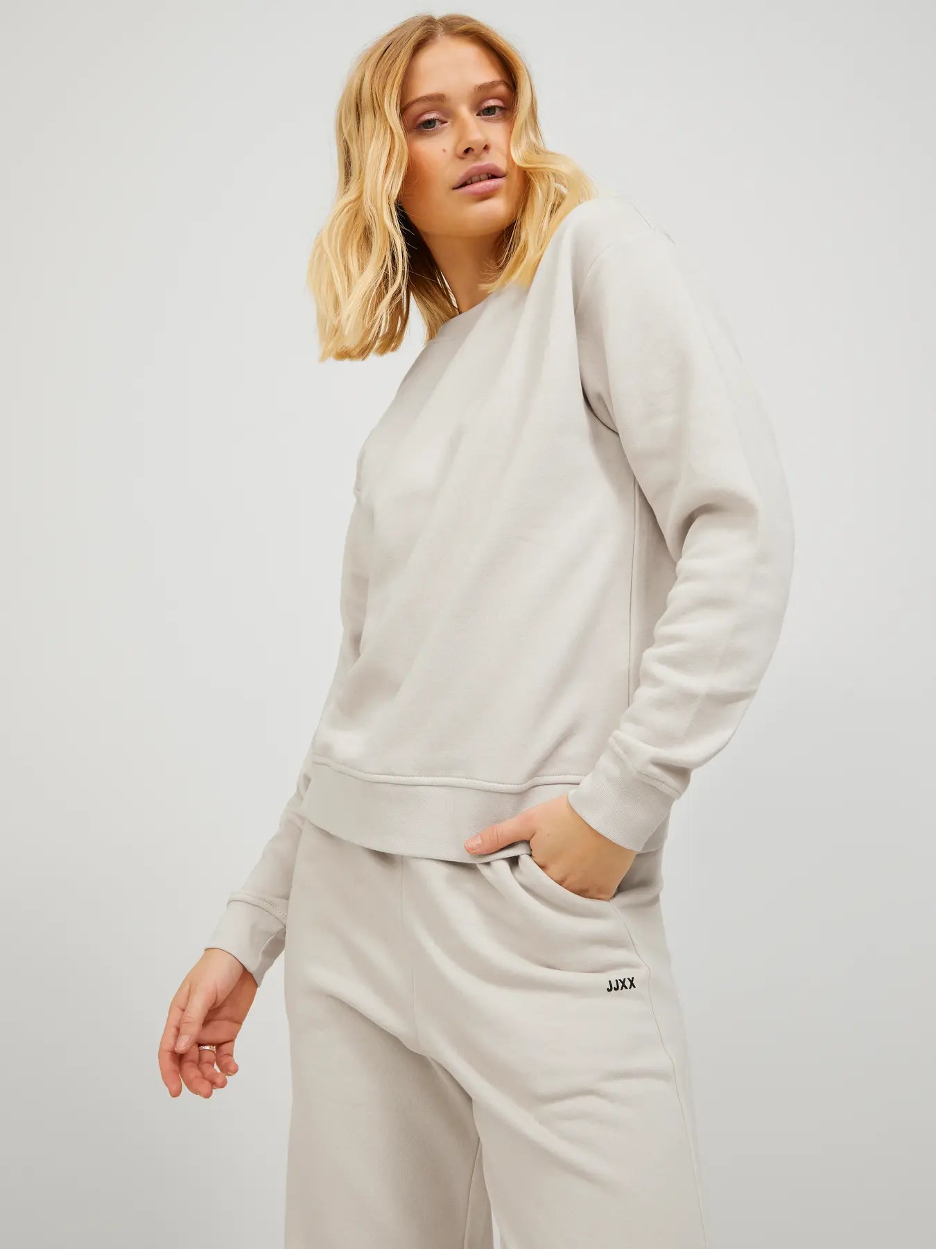 JJXX ABBIE RELAXED CREW SWEATSHIRT - MOONBEAM