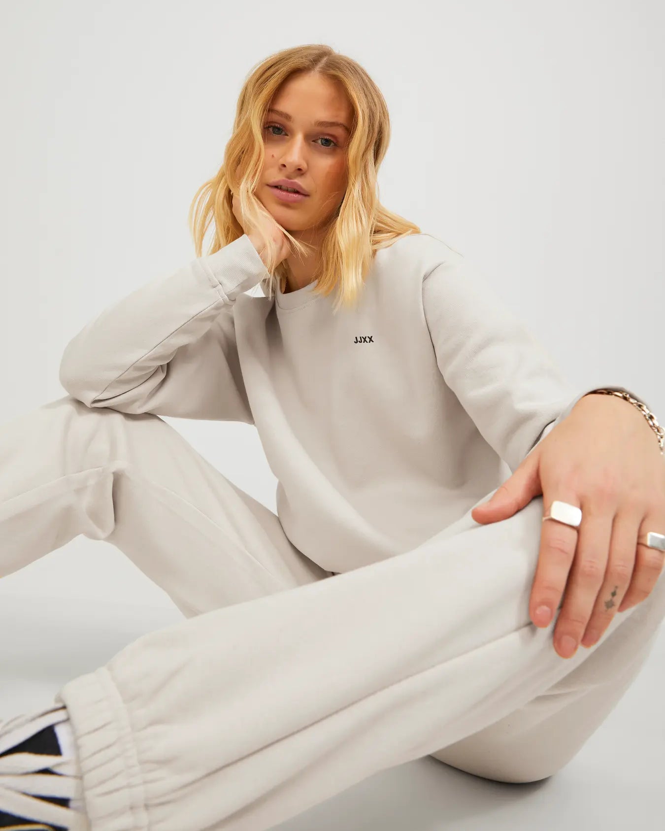 JJXX ABBIE RELAXED CREW SWEATSHIRT - MOONBEAM