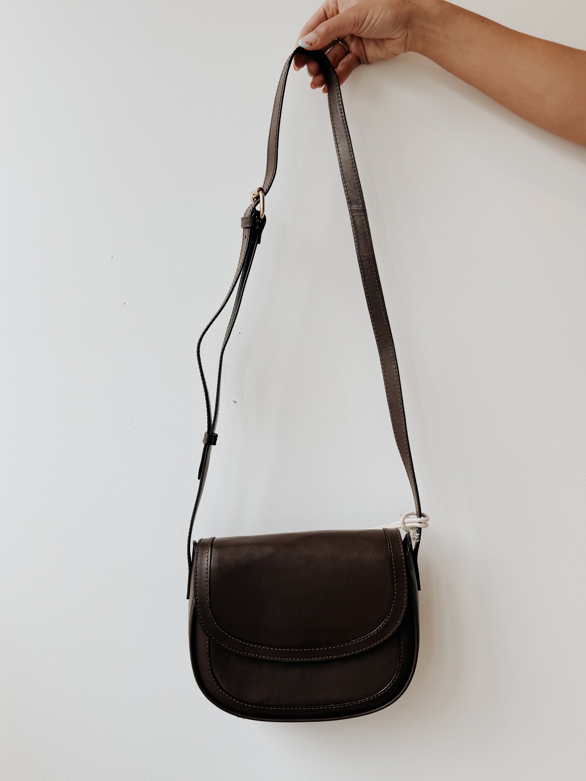 RISA JONES CROSSBODY BAG - BROWN