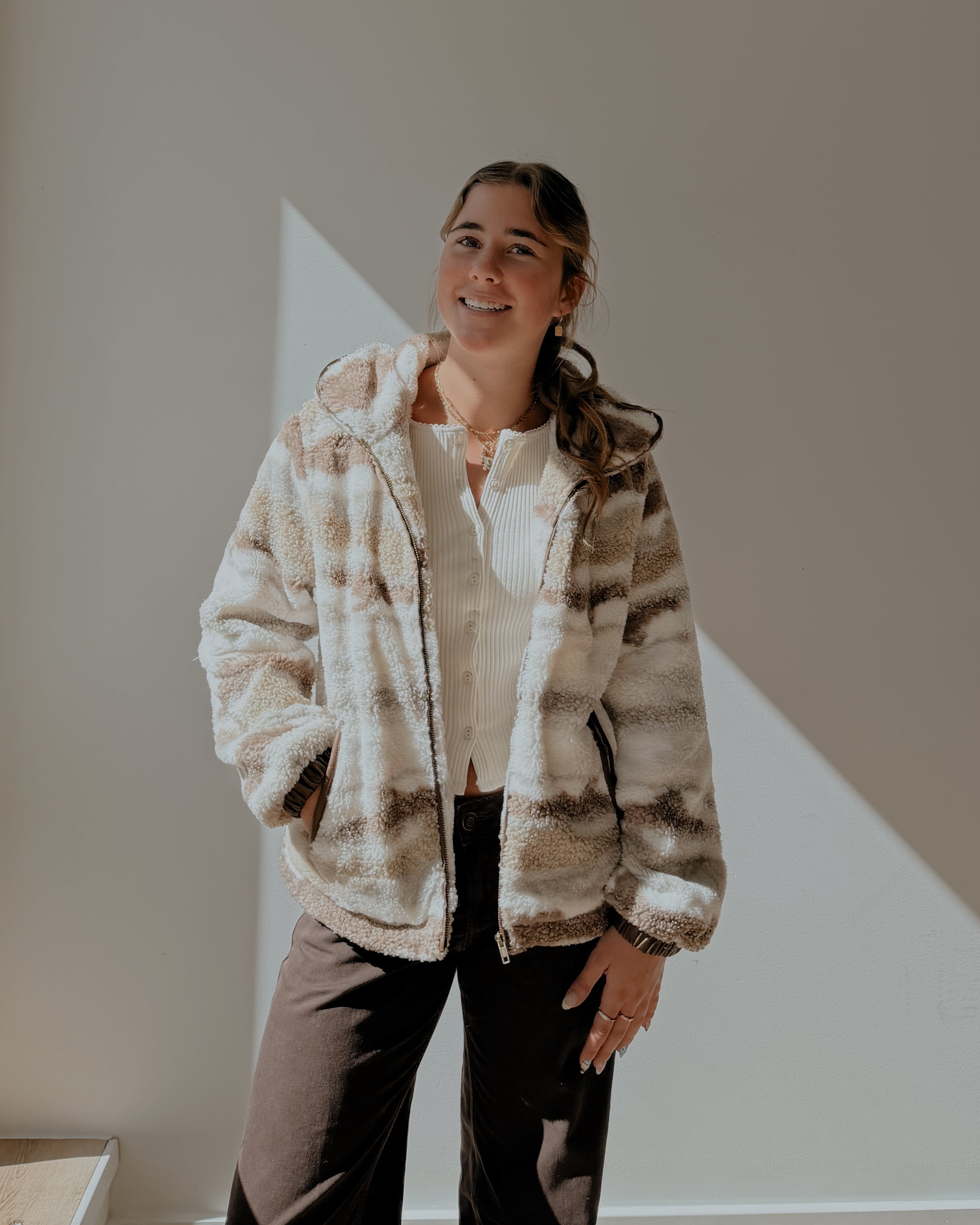 JANE PRINTED FULL ZIP SHERPA JACKET - BEIGE